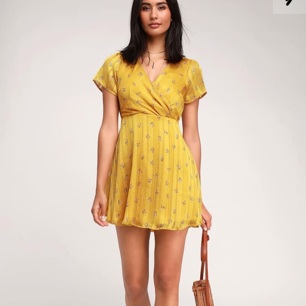 Lulu’s Gold Floral Wrap Dress